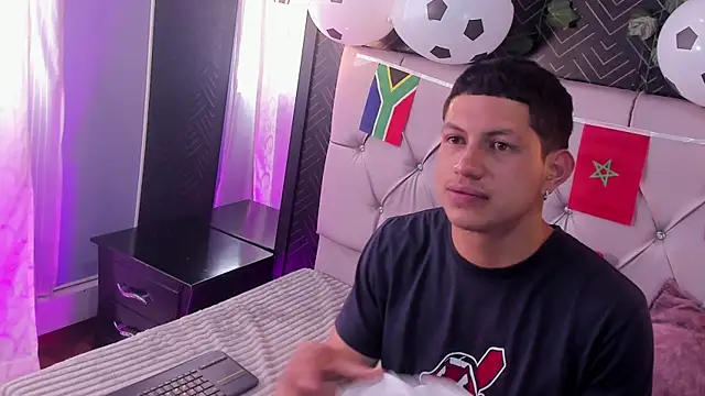 Tony_Zackk's Webcam Show
