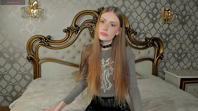 DuskAmulet webcam show
