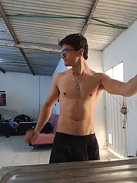 Davitfitnosuke Webcam-Show