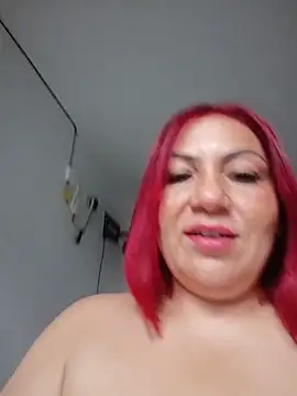 Pertunjukan Kamera Web Agata_Traviesa