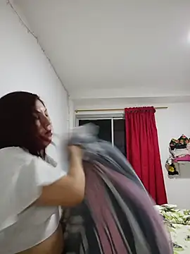 Chat +18 de Agata_Traviesa ao vivo