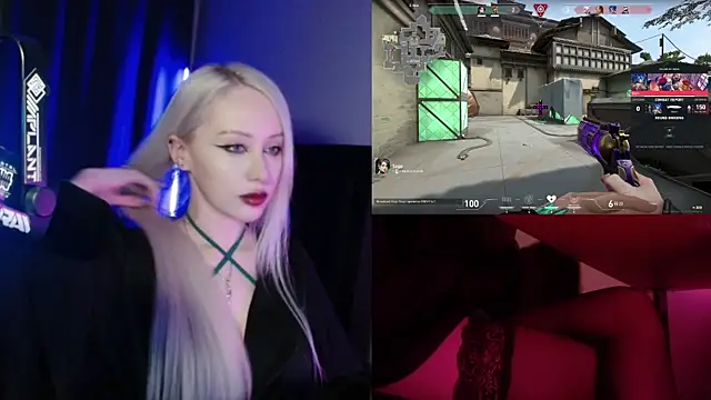 roxxyrowe 在線直播表演