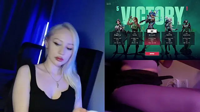 Živý XXX chat roxxyrowe