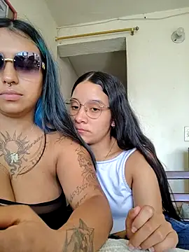 Greicy_and_sky webcam show