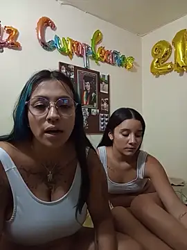Greicy_and_sky's Webcam Show