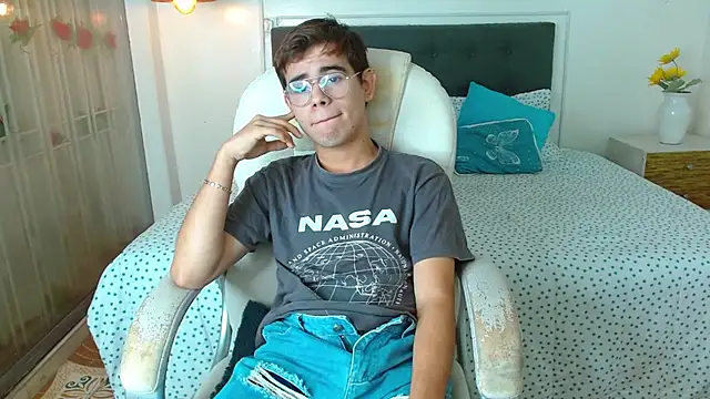 jack__tomas webcam show