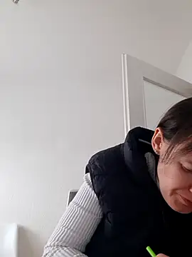 _COVID-19_ 라이브 XXX 채팅