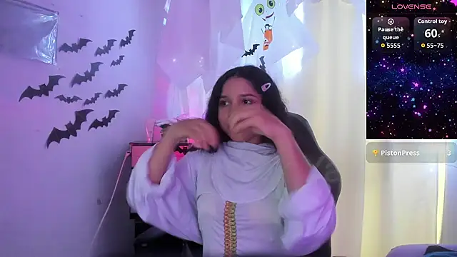 Chat +18 de Milly-Way ao vivo