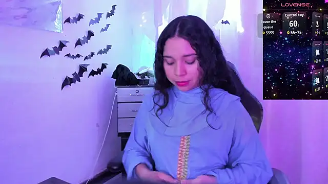 Milly-Way élő XXX-chatje