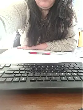 Chat +18 de lucyladybug ao vivo