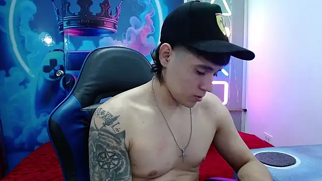 Show de tiger_hot na webcam