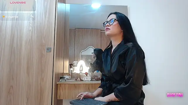 BustamanteHanna Live XXX-Chat