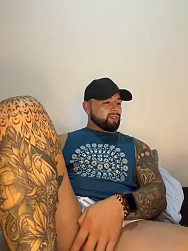 Show modela SalvatoreAbu na web-kameri