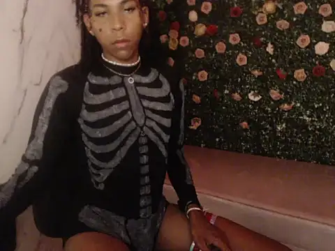 Show modela zxedark na web-kameri