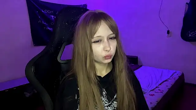 Show modela psycholina na web-kameri