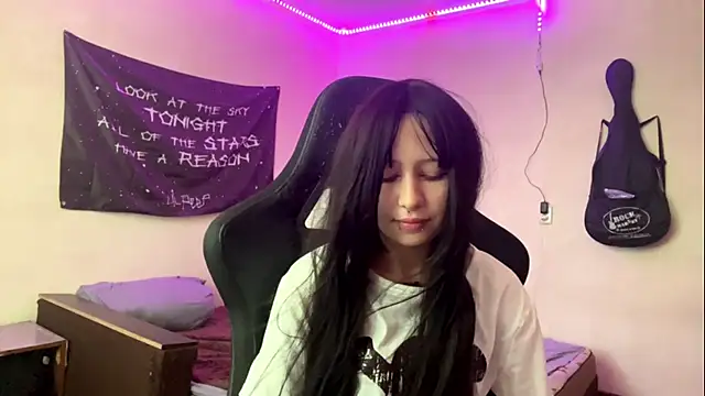 Show modela psycholina na web-kameri