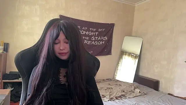 Show modela psycholina na web-kameri