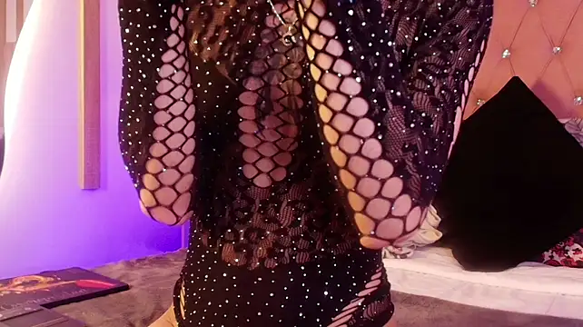Daphne_Velmont 在線直播表演