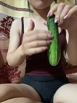 Mimi2kk Show Webcam