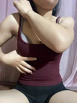 Mimi2kk 网络视讯表演