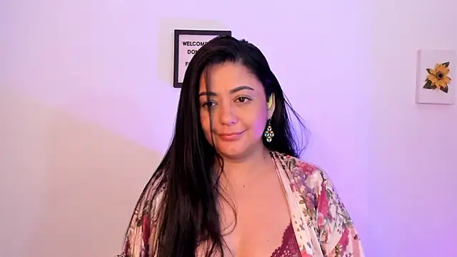 LauraToro_のライブXXXチャット