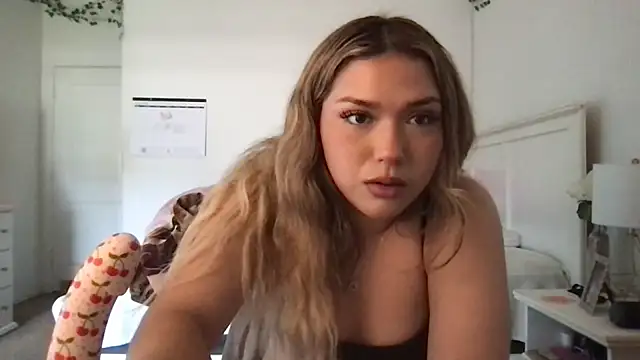 jaxzyitzel Show in webcam