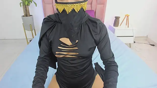 saharaa_noor's Webcam Show