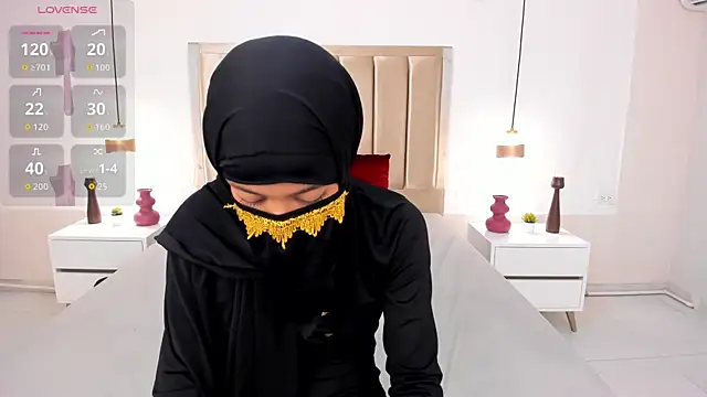 saharaa_noor's Webcam Show