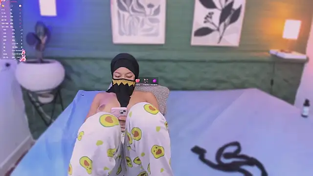saharaa_noor's Webcam Show