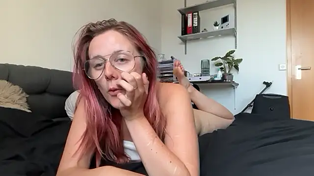 Вебкам-шоу LeaLoveXXX