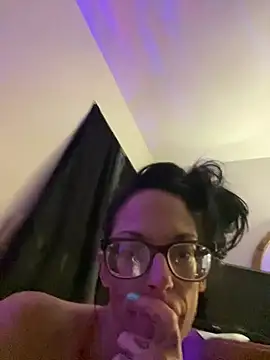 HumbleHottie Show in webcam