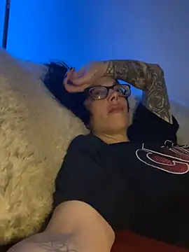 HumbleHottie Show in webcam