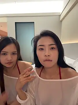 jingya521 Show in webcam