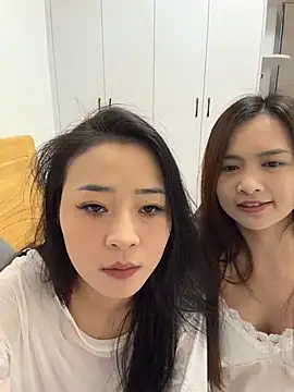 jingya521 Show in webcam