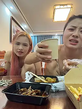 jingya521 Show in webcam