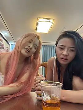 jingya521 Show in webcam