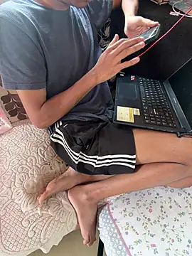 samyuthtwink 在線直播表演