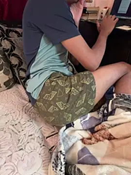 Show modela samyuthtwink na web-kameri