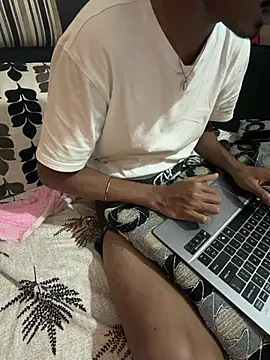 samyuthtwink Show in webcam