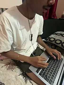 הופעת וובקאם של samyuthtwink