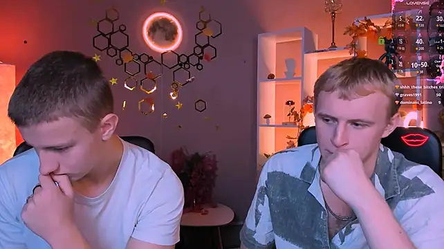 noah_nero Show Webcam
