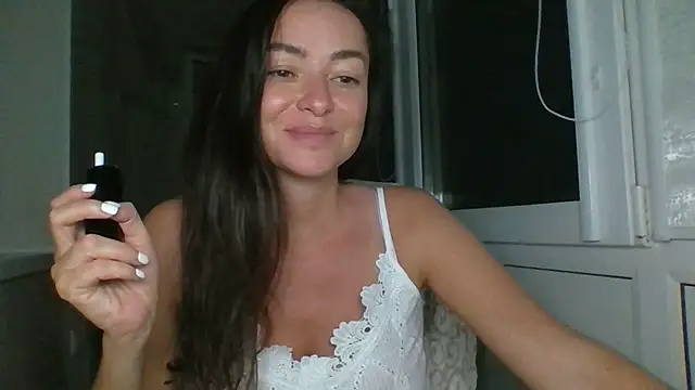 Mia_Salamanka Adlı Modelin Canlı XXX Sohbeti