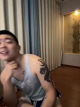 iamtobias 网络视讯表演