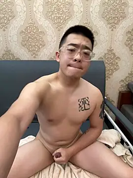 iamtobias 网络视讯表演