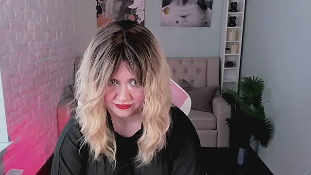 Goddess_Ellis Show in webcam