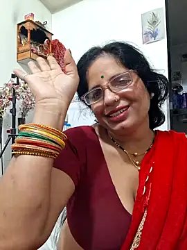 Show de SWEETY01990 na webcam