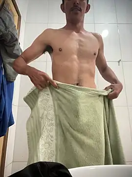 Ricarlosx webcam show