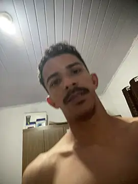 Ricarlosx Show in webcam