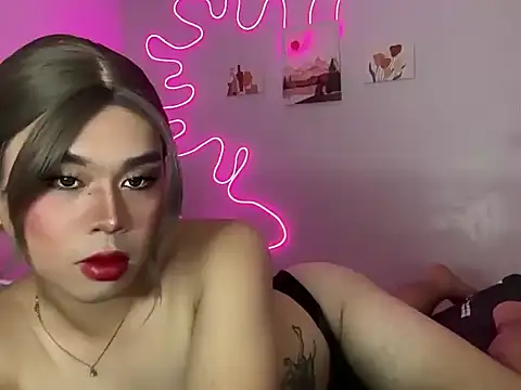 Horny_HoneyX 网络视讯表演