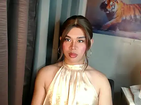Horny_HoneyX webcam show